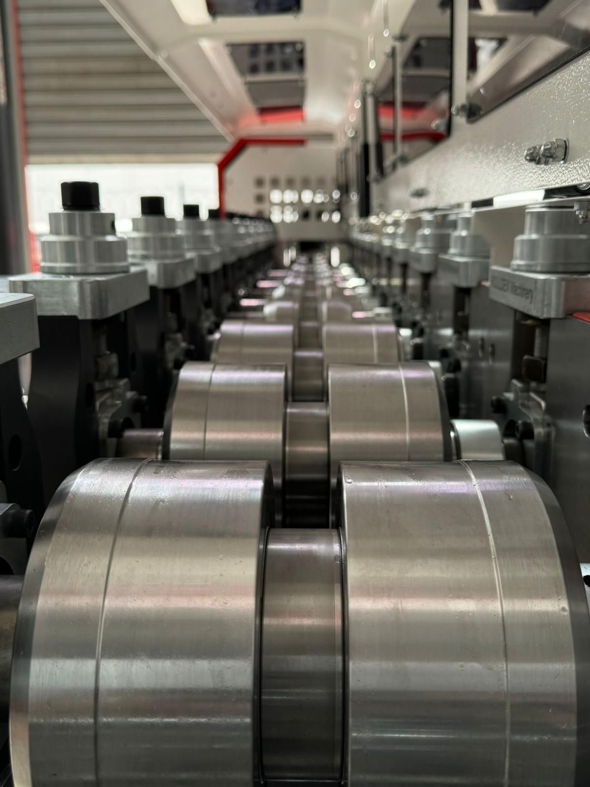 Rollform merdane istasyonları